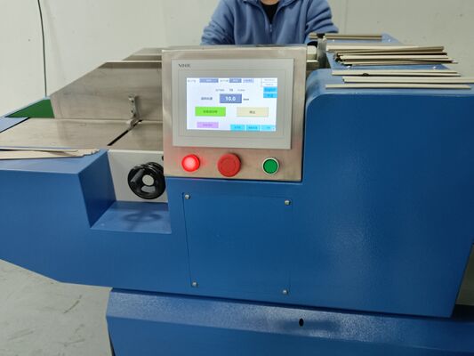 Macchina di taglio di cartone spinale bordo di taglio liscio alta precisione alta efficienza