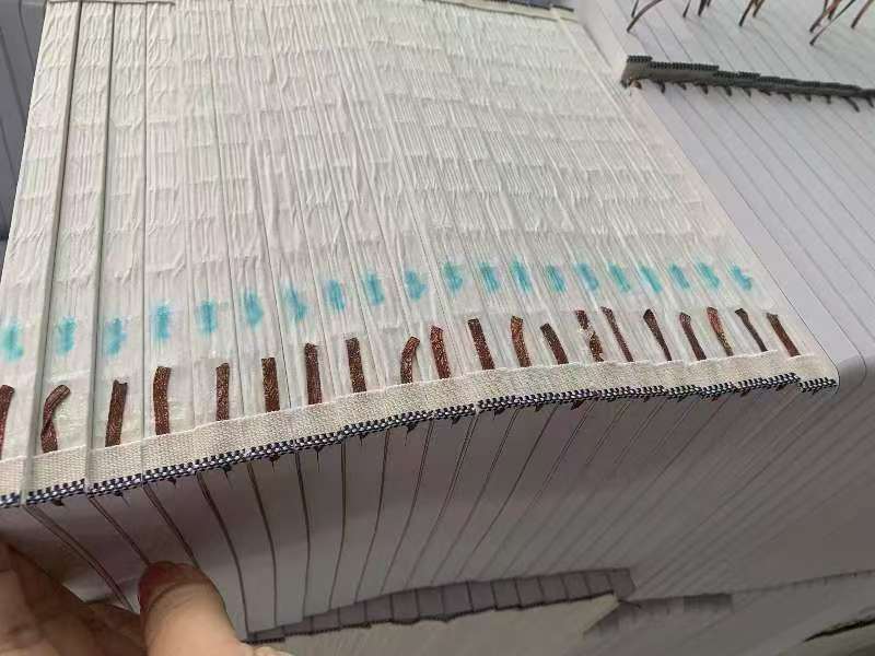 Semi-automatica macchina di fascia di testa di blocco di libro 220V 1.5KW per la fascia di testa di libro di copertina rigida con 11pcs / minuto velocità