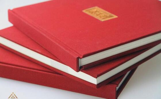 Maufung MF-PCM560EV Macchina idraulica rotonda per la stampa del libro per il libro biblico